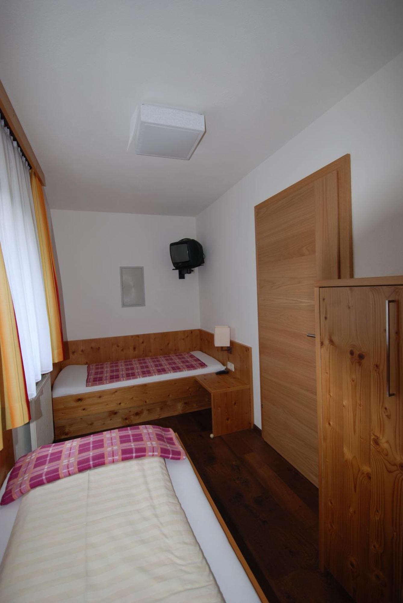 Hotel Kaeferhube Мурау Екстериор снимка