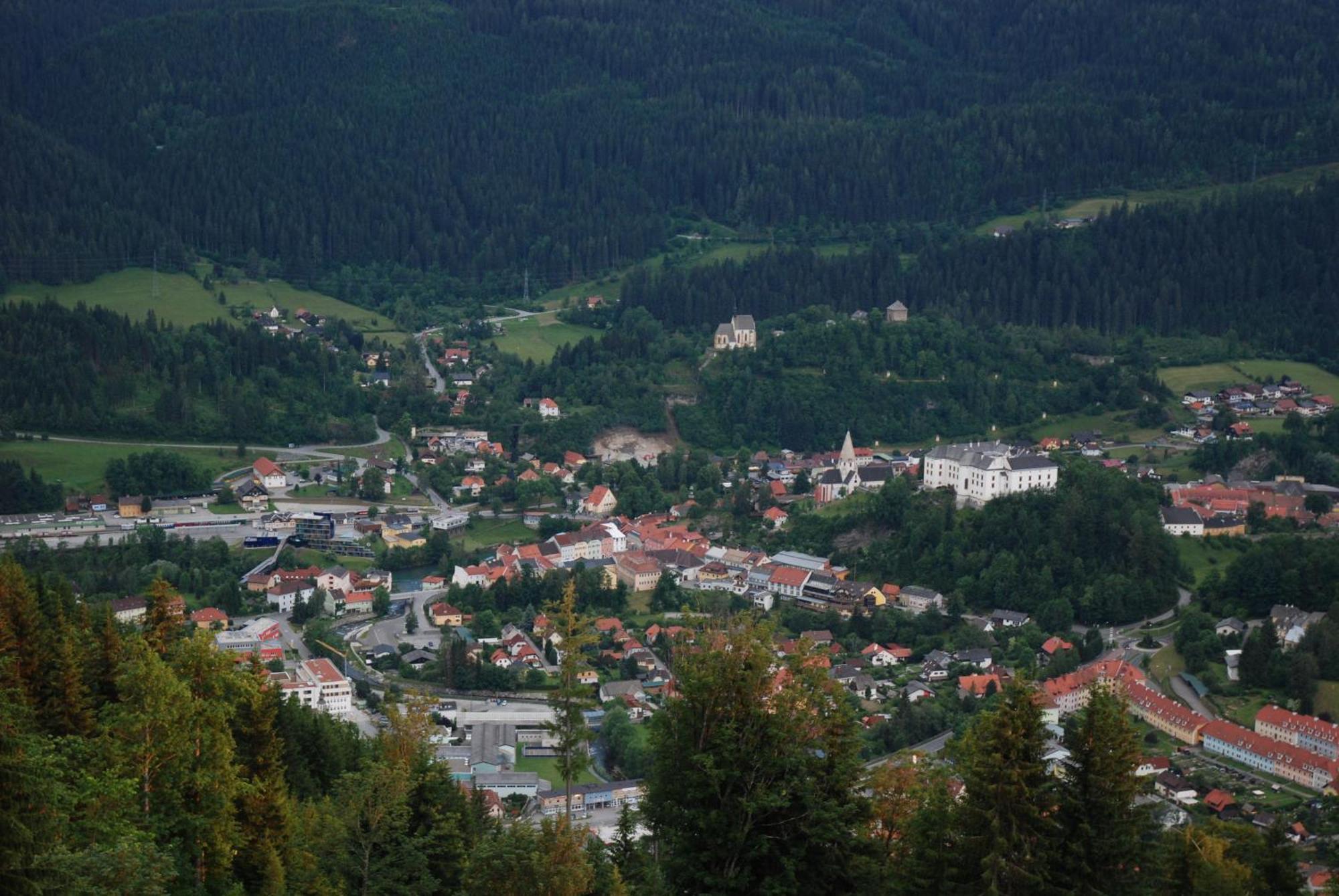 Hotel Kaeferhube Мурау Екстериор снимка