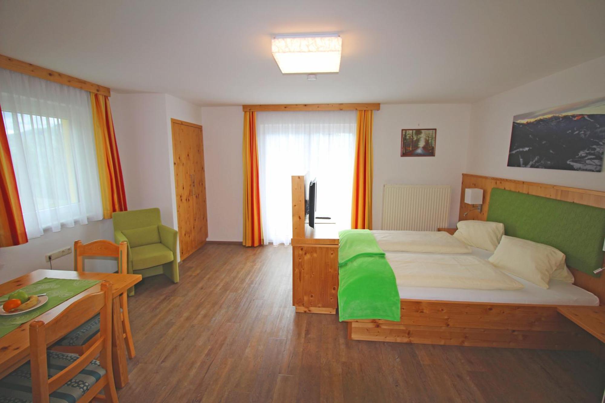 Hotel Kaeferhube Мурау Екстериор снимка