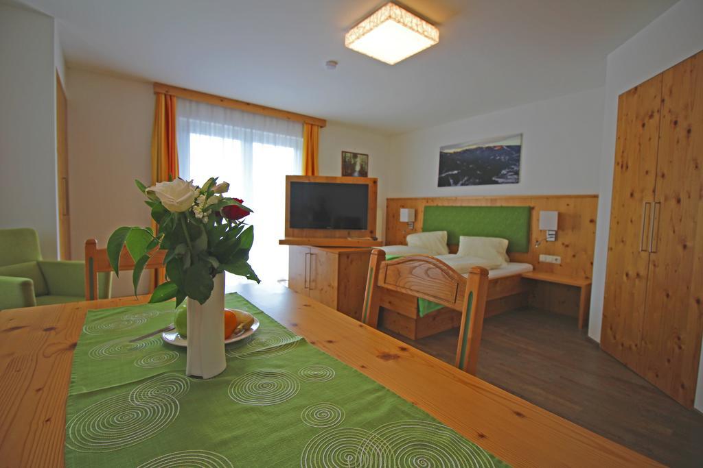 Hotel Kaeferhube Мурау Стая снимка
